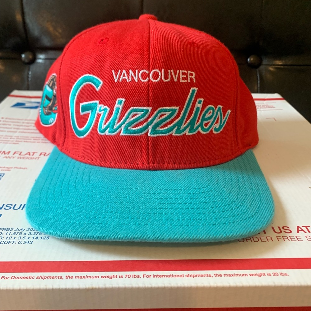 Vancouver Grizzlies Mitchell and‎ Ness Hardwood Classics SnapBack